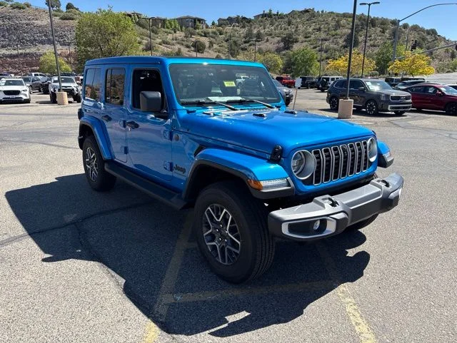New 2026 Hydro Blue Pearl-Coat Exterior Paint Jeep Sahara image 4