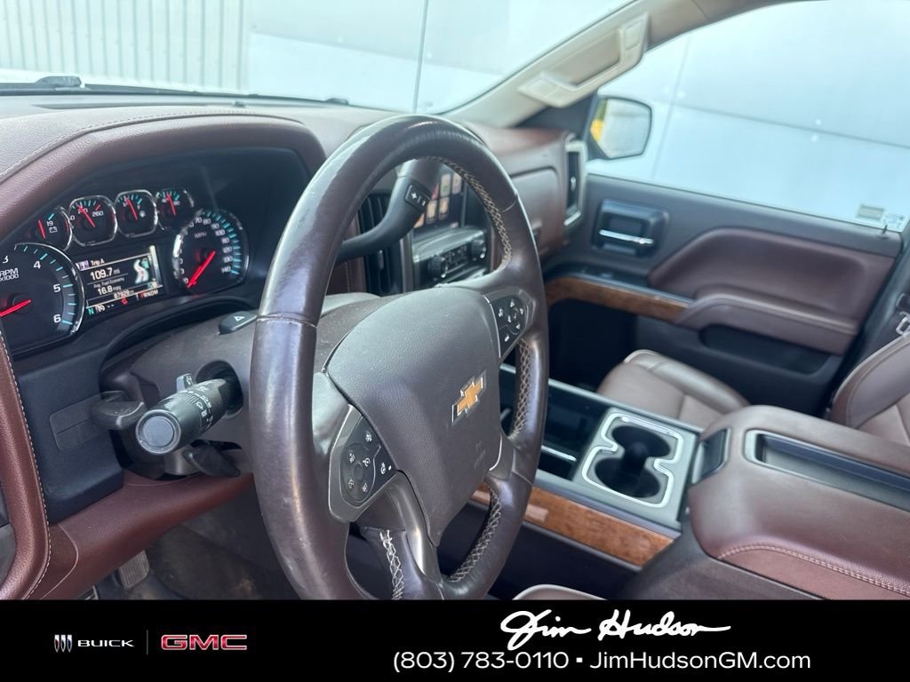 Used 2015 White Chevrolet High Country image 5