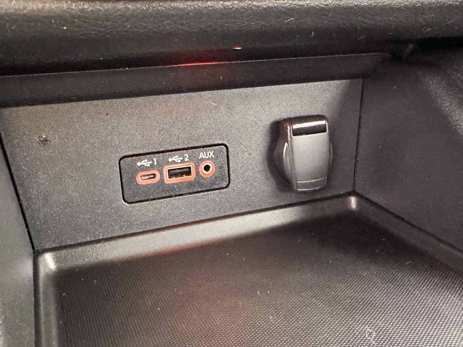 2023 Nissan Sentra SV - Photo 22
