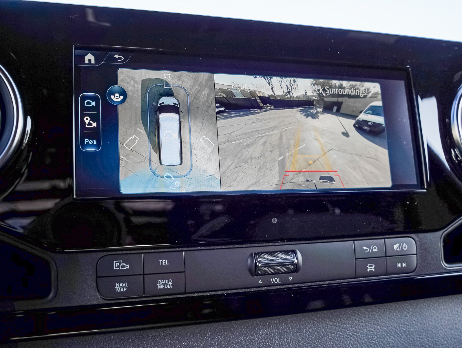 New 2026 Obsidian Black Metallic Mercedes-Benz 2500 Standard Roof I4 Diesel HO 144 AWD image 24