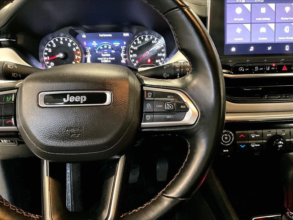 Used 2022 Black Jeep Limited image 25
