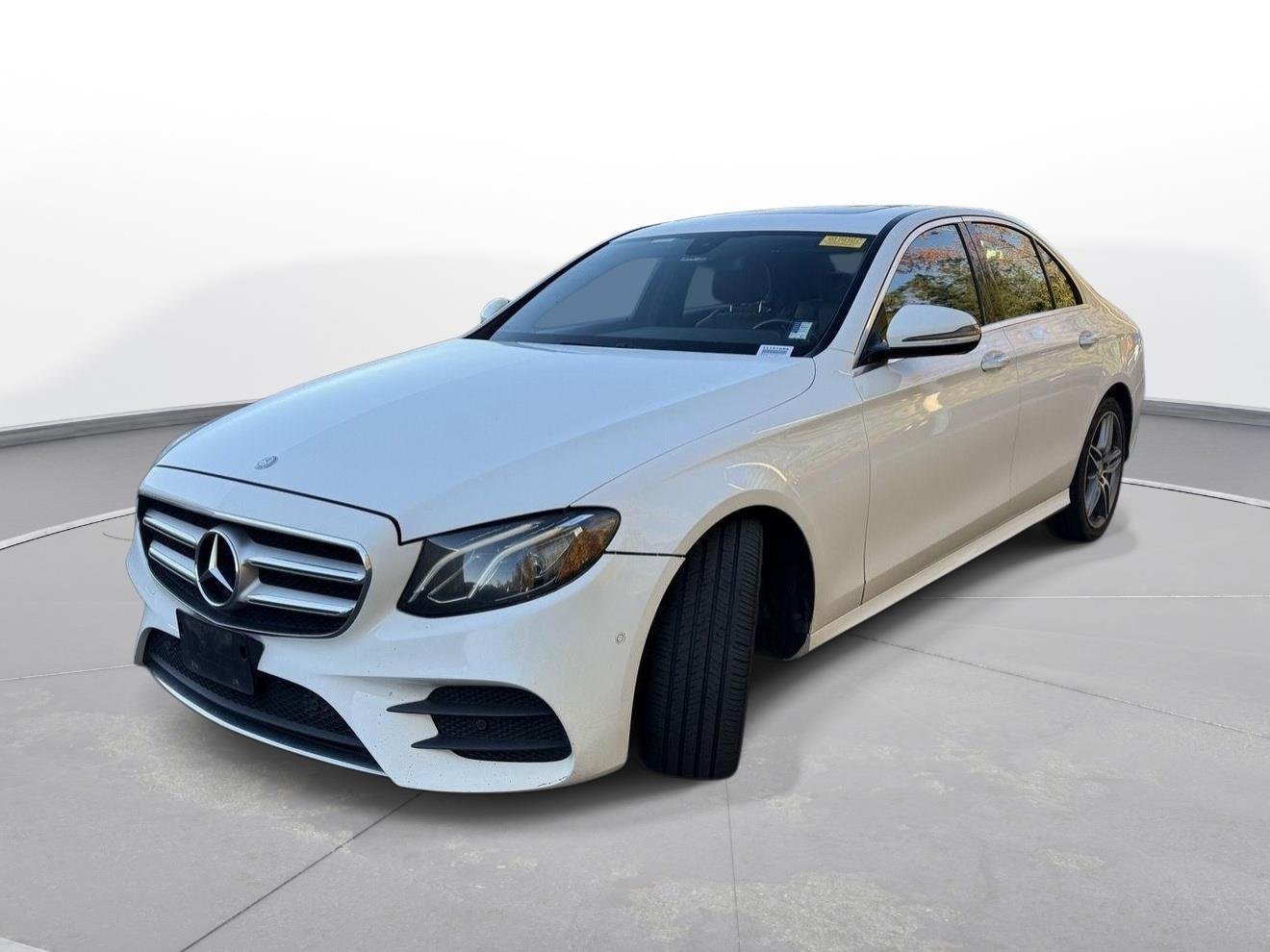 2017 Mercedes Benz E 300 Sport photo 2