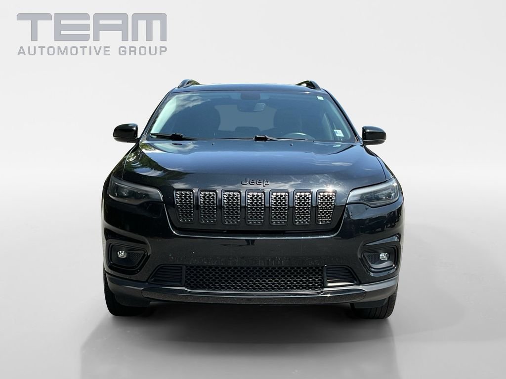 Used 2019 Black Jeep Latitude Plus image 2
