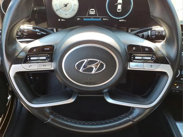Used 2023 Black Hyundai SEL image 25