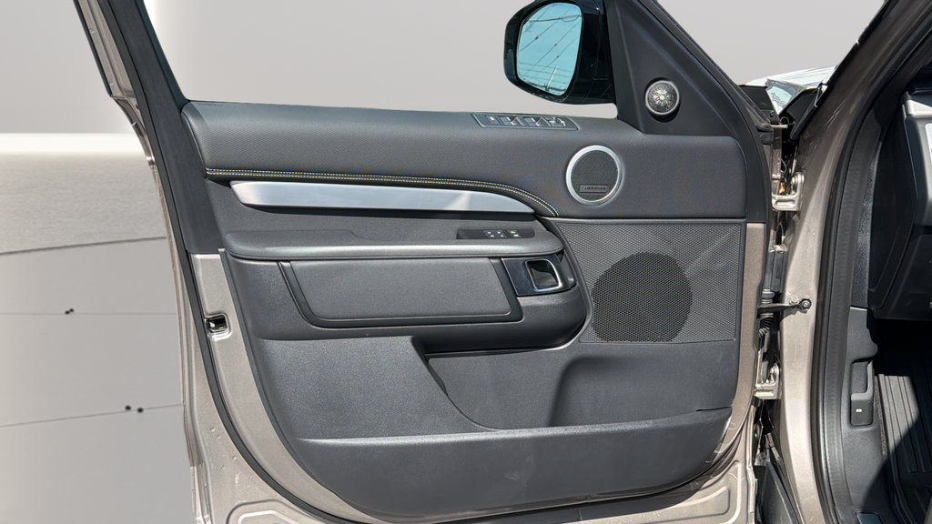 New 2026 Lantau Bronze Land Rover Dynamic SE image 20