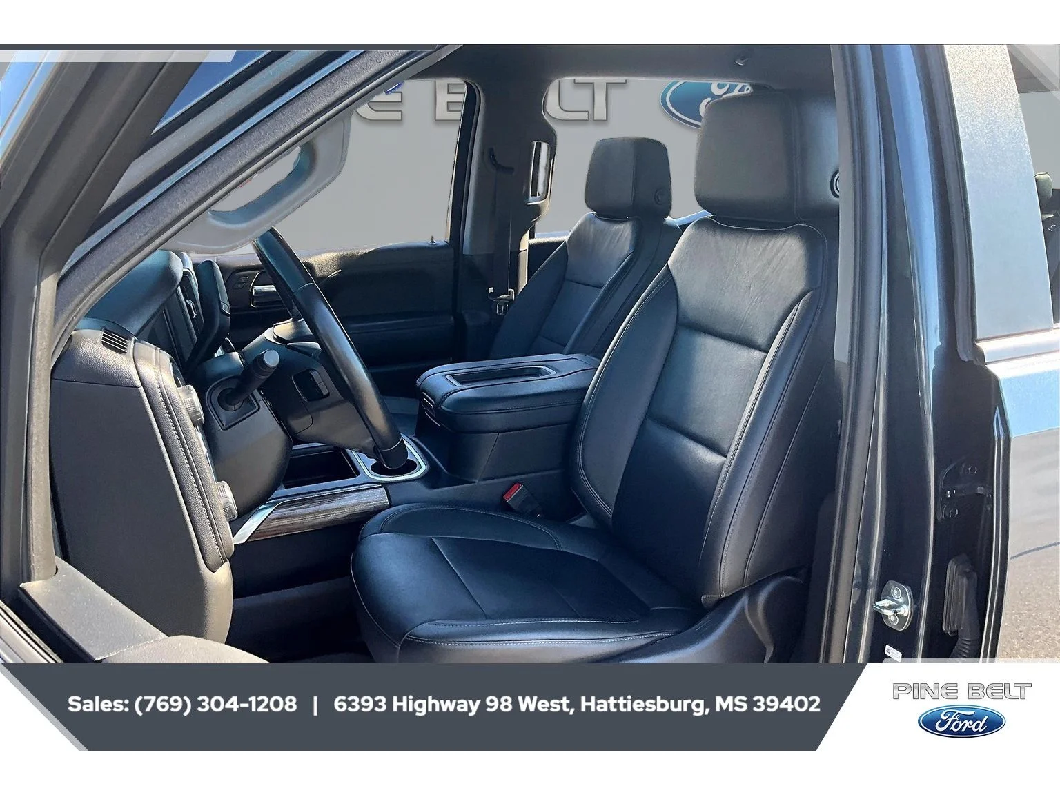 Used 2021 Shadow Gray Metallic Chevrolet RST image 19