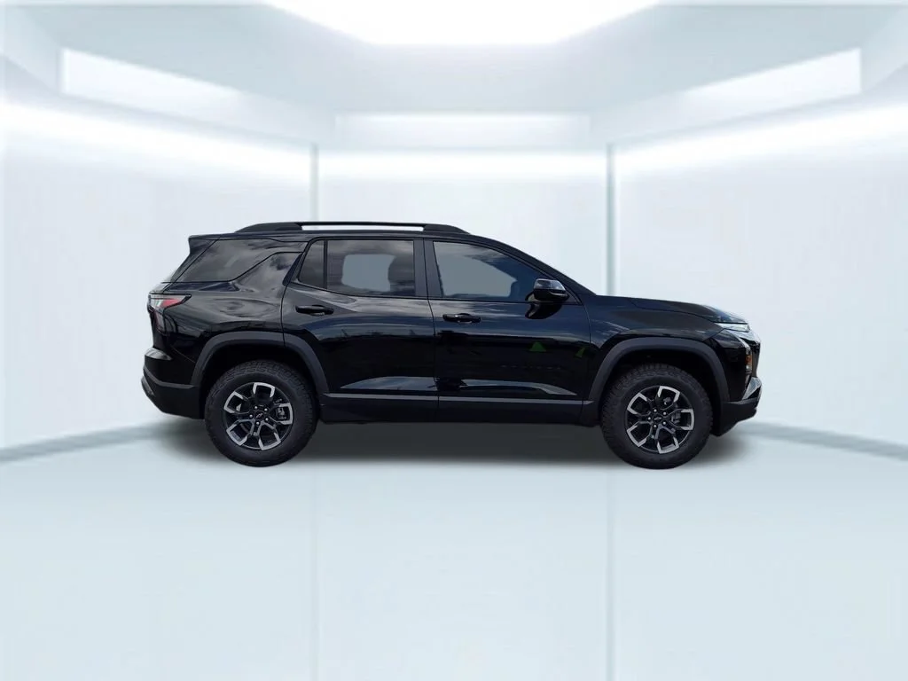 New 2026 Mosaic Black Metallic Chevrolet ACTIV image 7