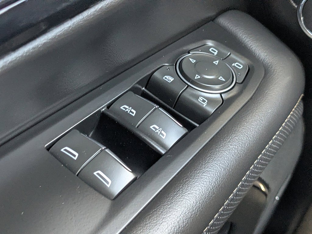 2025 Chevrolet Suburban Premier - Photo 39