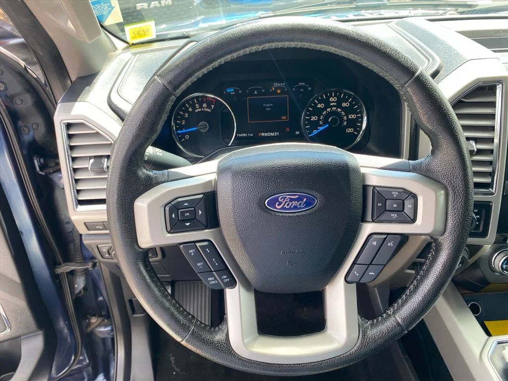 Used 2016 Blue Ford Lariat image 10