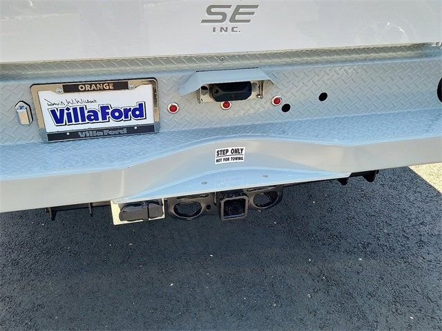 New 2026 Oxford White Ford F-250® XL image 18