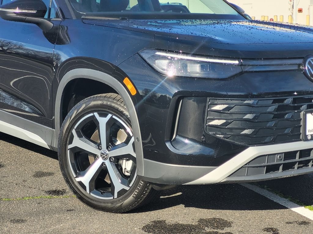 New 2026 Black Volkswagen SE image 3