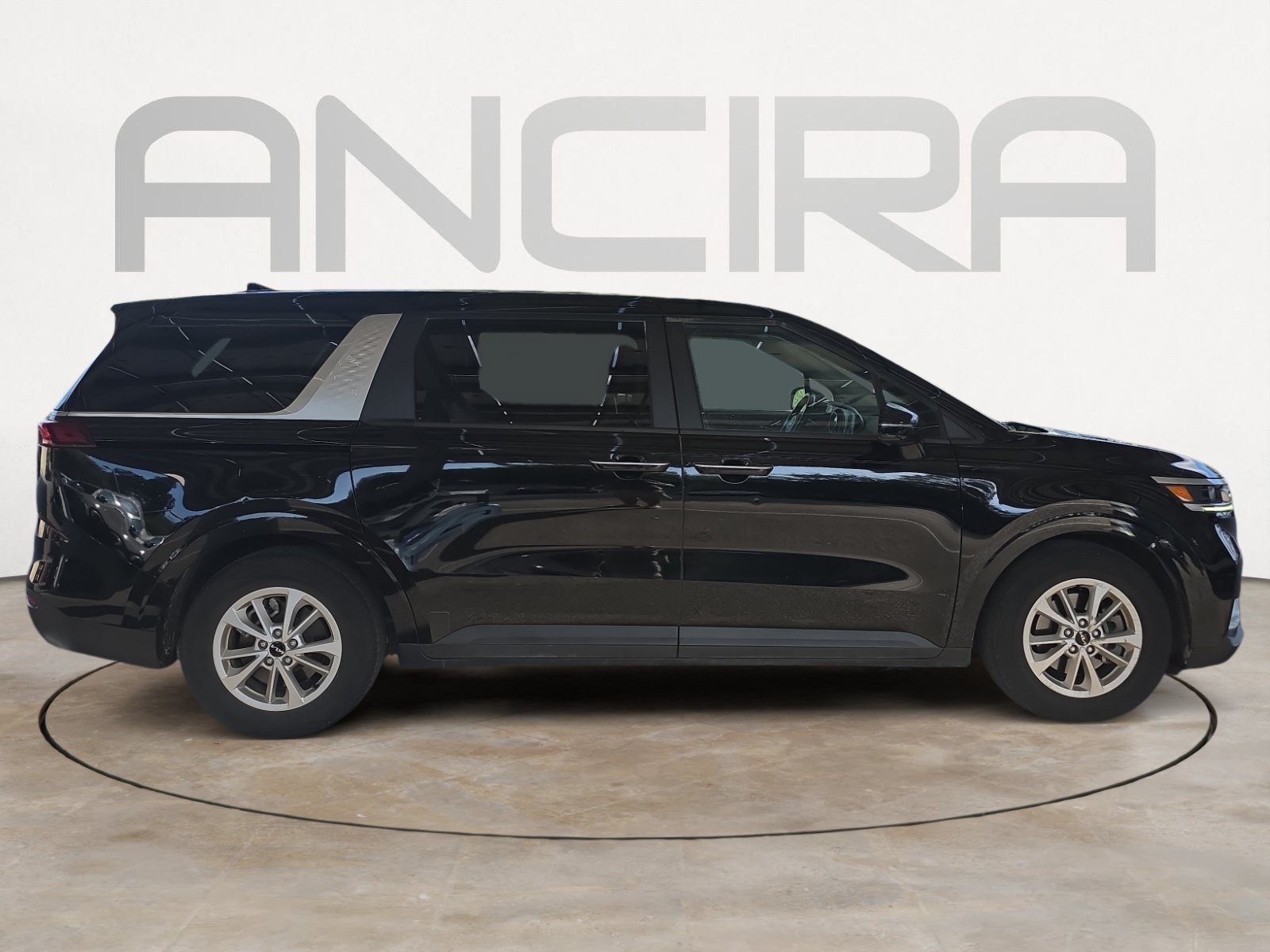 Used 2022 Aurora Black Kia LXS image 8
