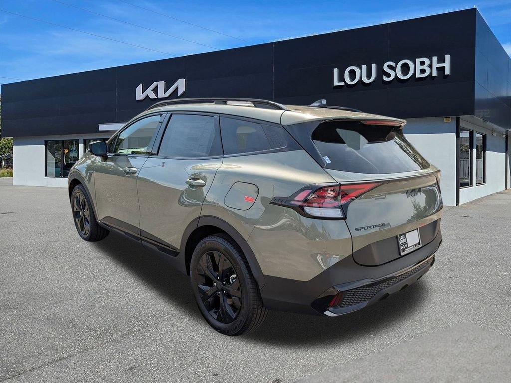New 2025 Jungle Green Kia X-Line Prestige image 6