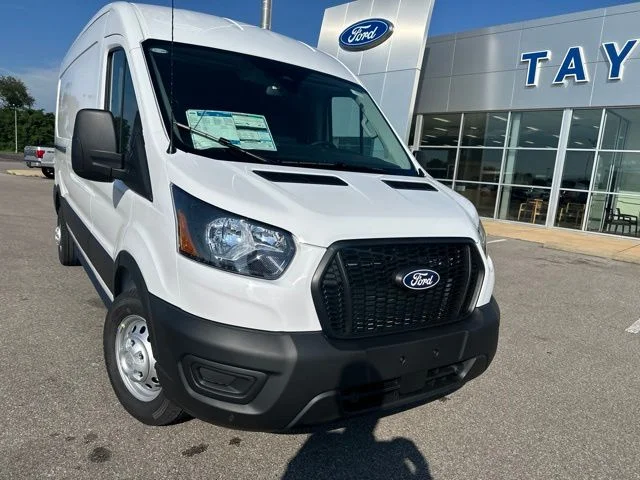 New 2026 Oxford White Ford Cargo Van image 5
