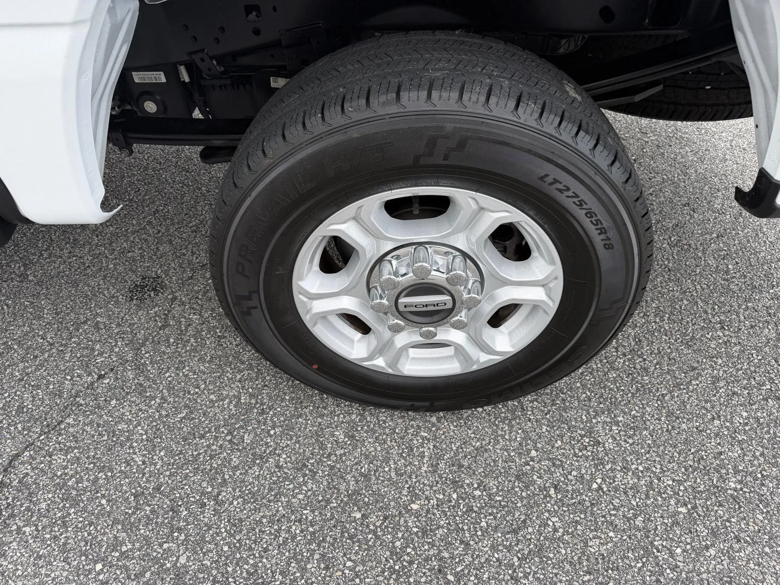 Used 2025 Oxford White Ford XLT image 38