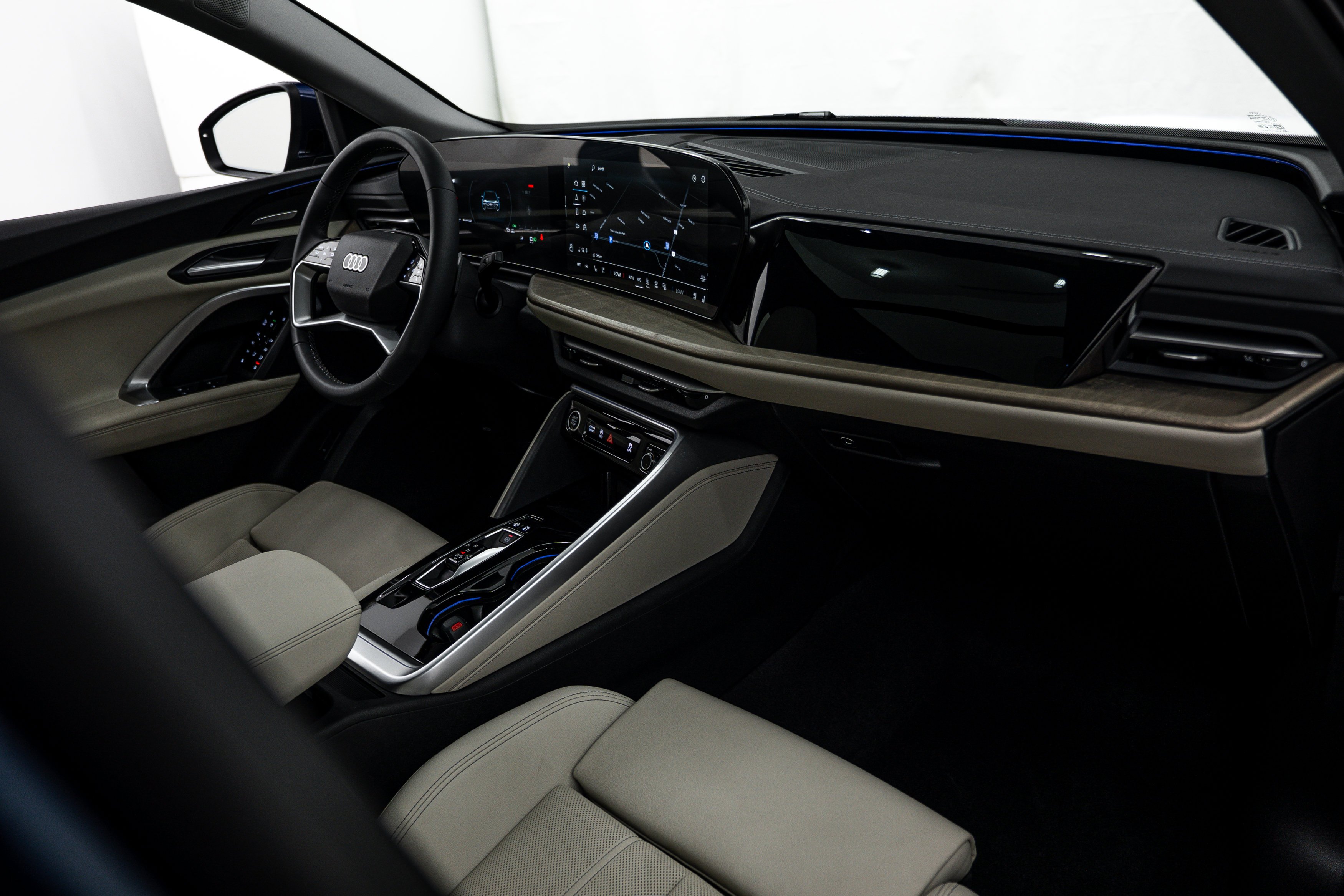 Used 2025 Navarra Blue Metallic Audi Premium Plus image 8