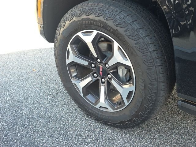 Used 2025 Black GMC AT4 Ultimate image 9