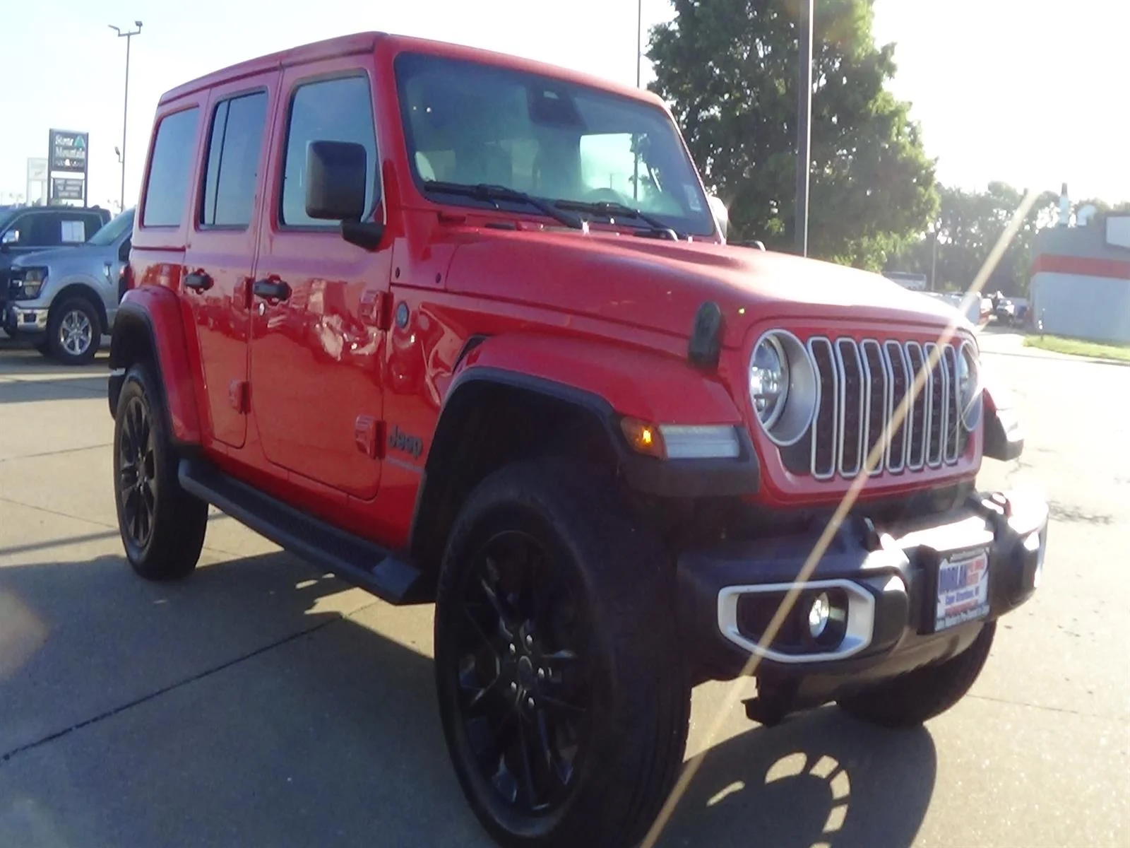 Used 2025 Firecracker Red Clear Coat (prc) Jeep Sahara 4xe image 4