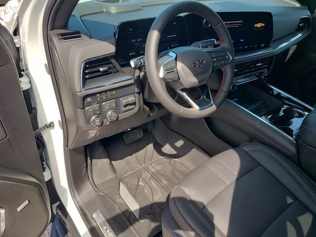New 2026 Summit White Chevrolet RST image 21