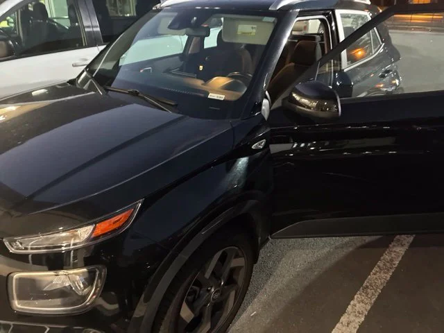 Used 2022 Black Hyundai SEL image 5