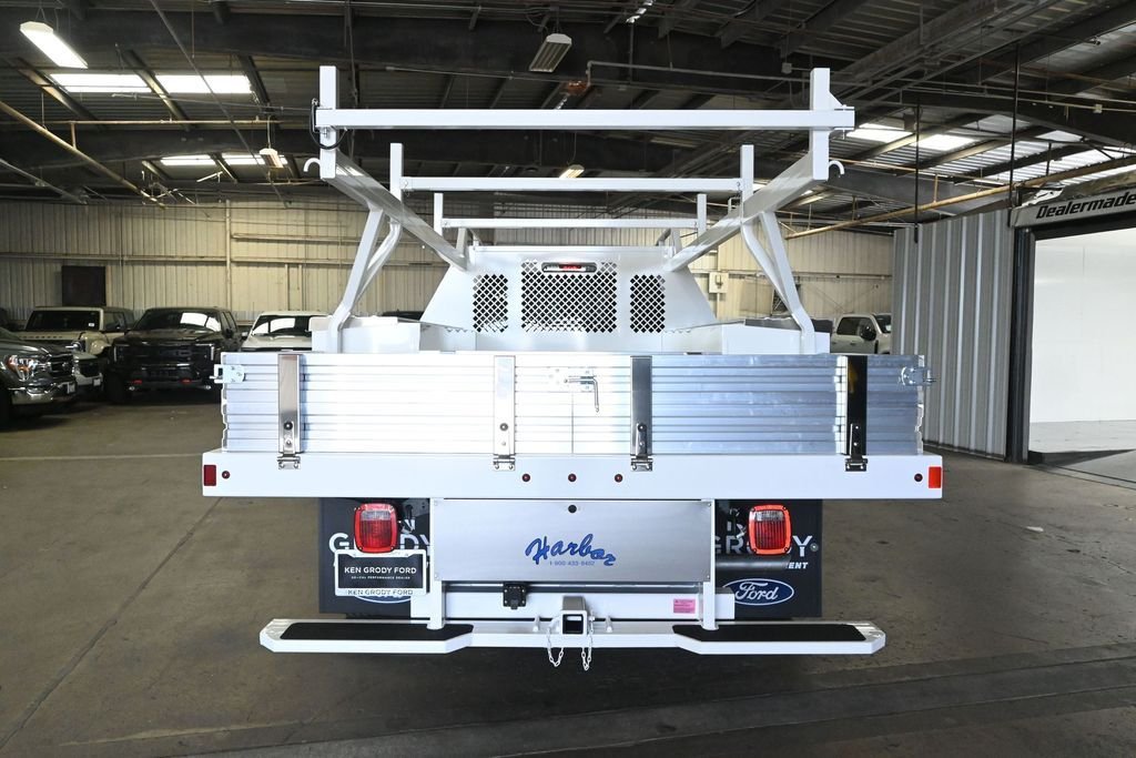 New 2026 Oxford White Ford XL image 8