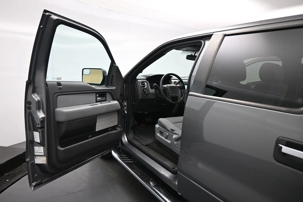 Used 2013 Gray Ford XLT image 8