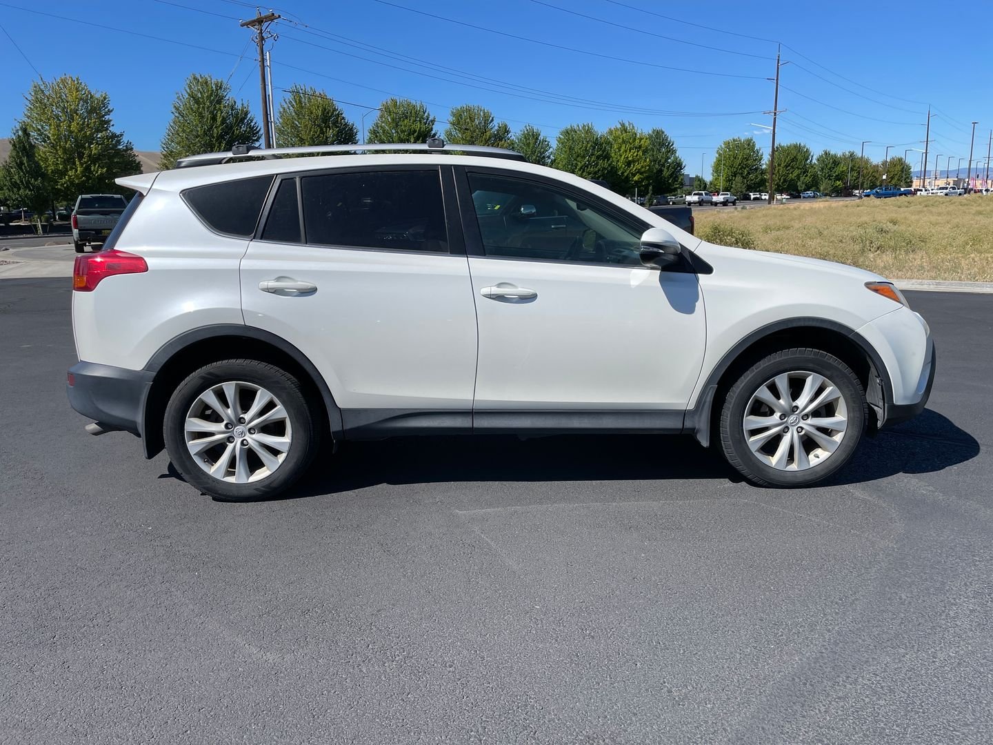 Used 2014 Toyota RAV4 Limited with VIN JTMDFREV1ED050723 for sale in Union Gap, WA