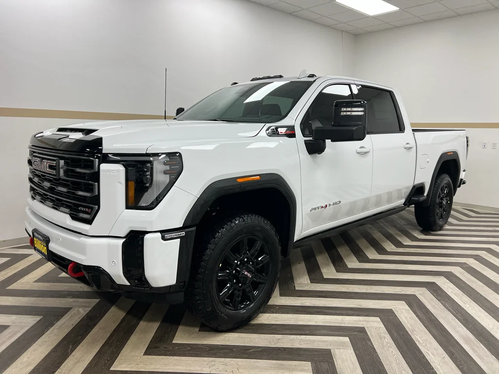 2026 GMC Sierra 4WD Crew Cab Standard Box AT4's photo