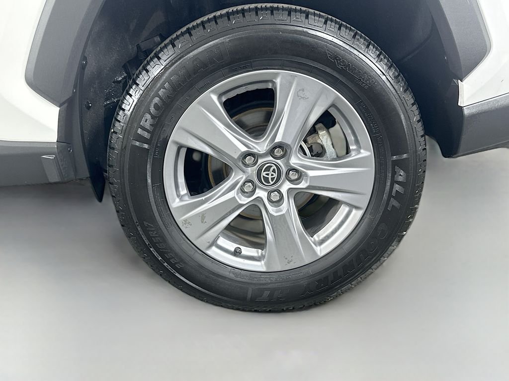 Used 2024 White Toyota XLE image 30