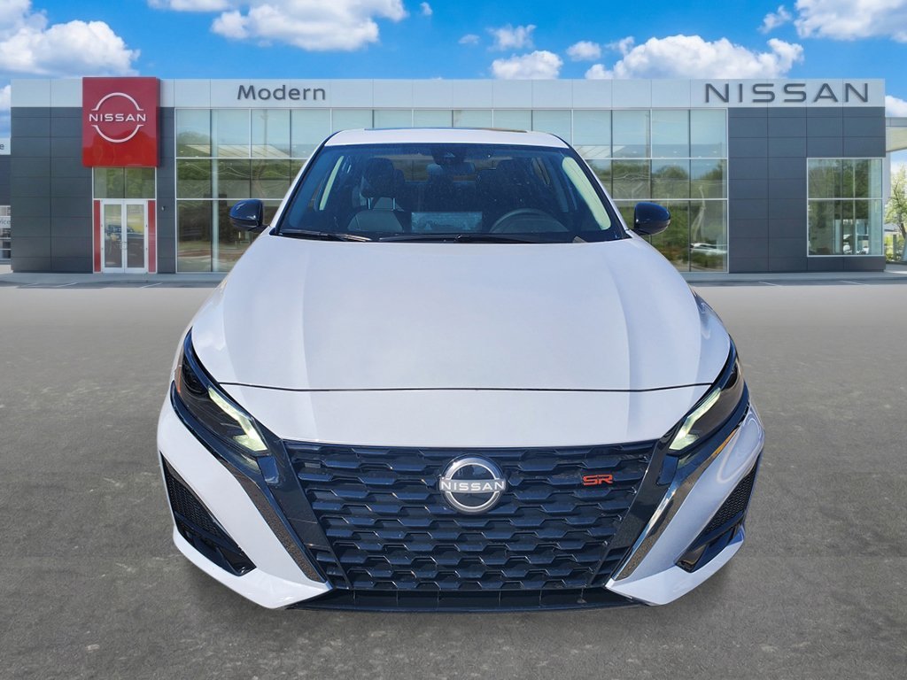 New 2026 Gray Sky Pearl Nissan SR image 8