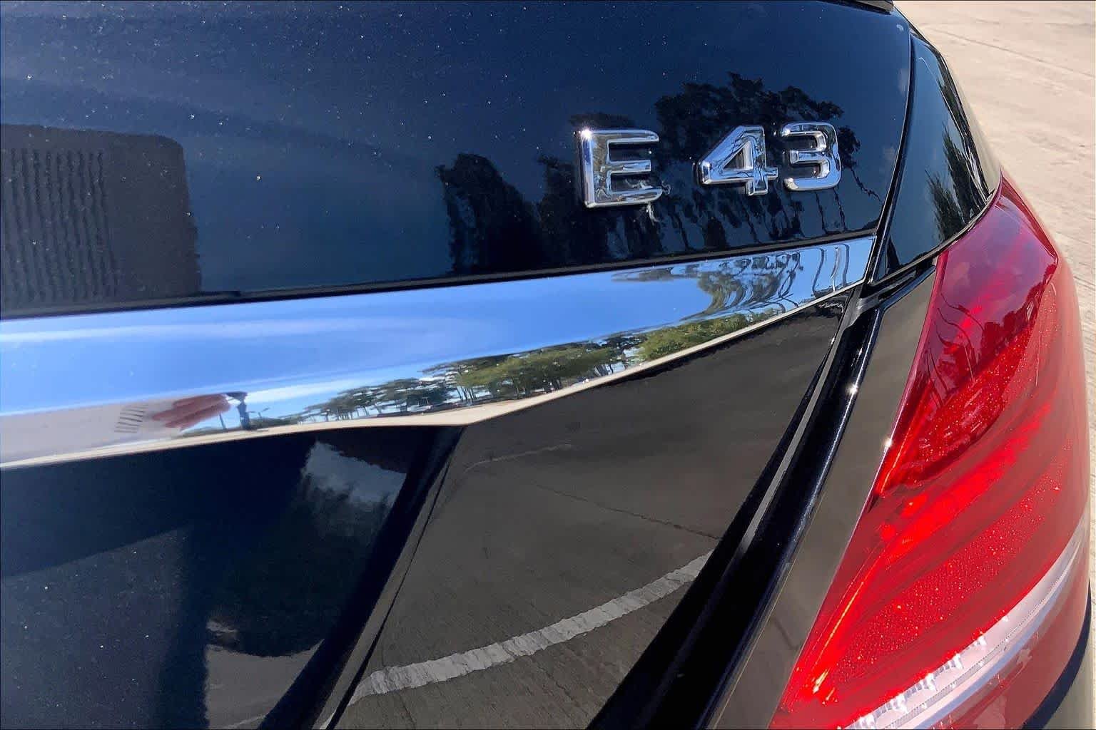 Used 2018 Obsidian Black Metallic Mercedes-Benz AMG® E 43 image 10