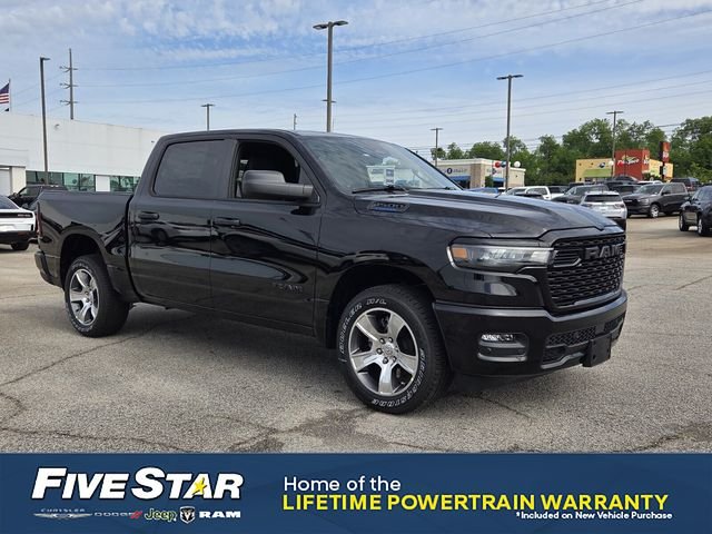 2026 RAM 1500 Express Crew Cab 5'7's photo