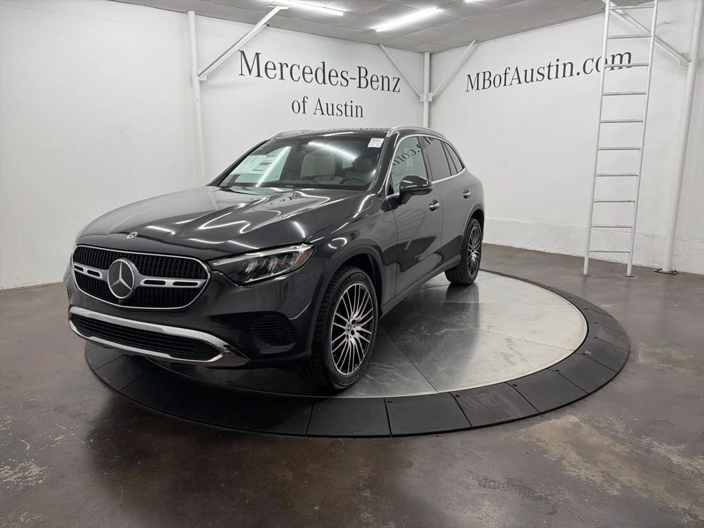 Used 2026 Gray Mercedes-Benz GLC 300 image 3