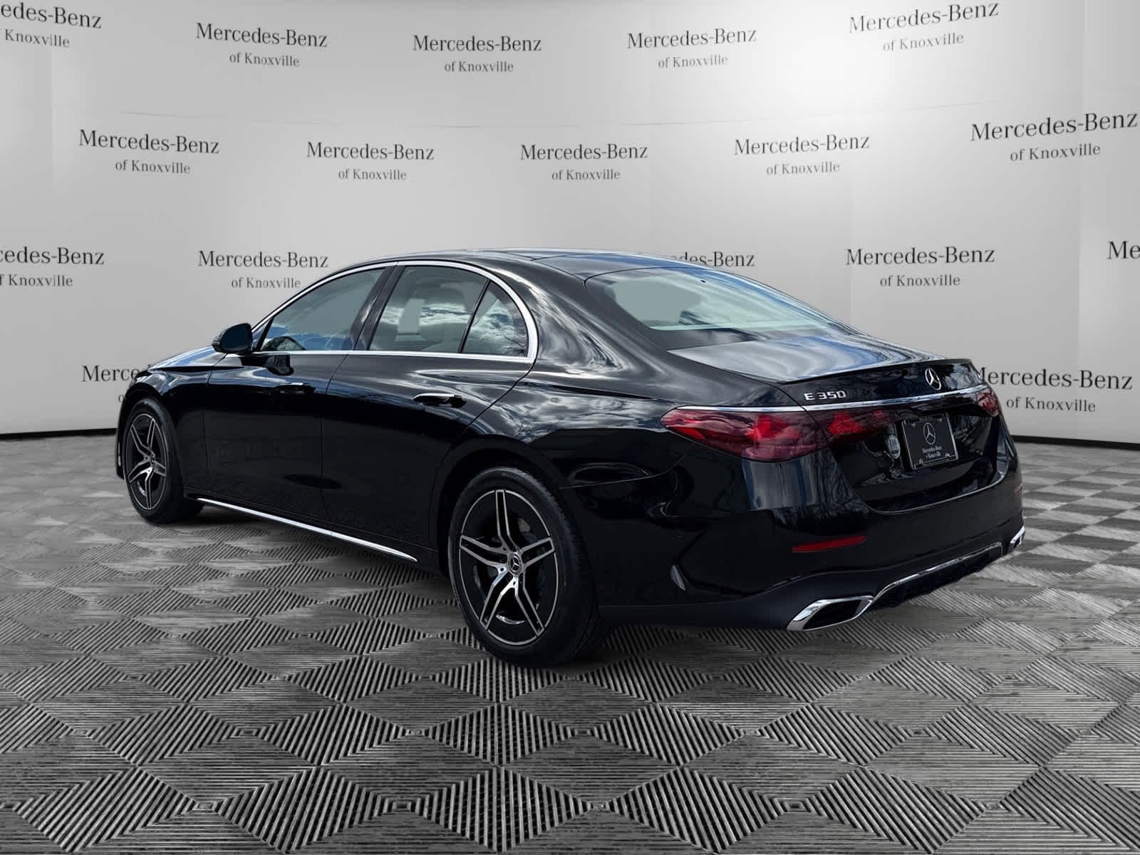 Used 2026 Obsidian Black Metallic Mercedes-Benz E 350 image 3