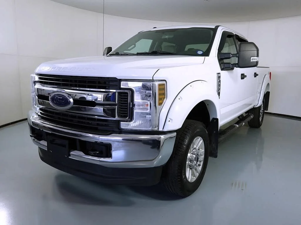 Used 2019 White Ford XLT image 4