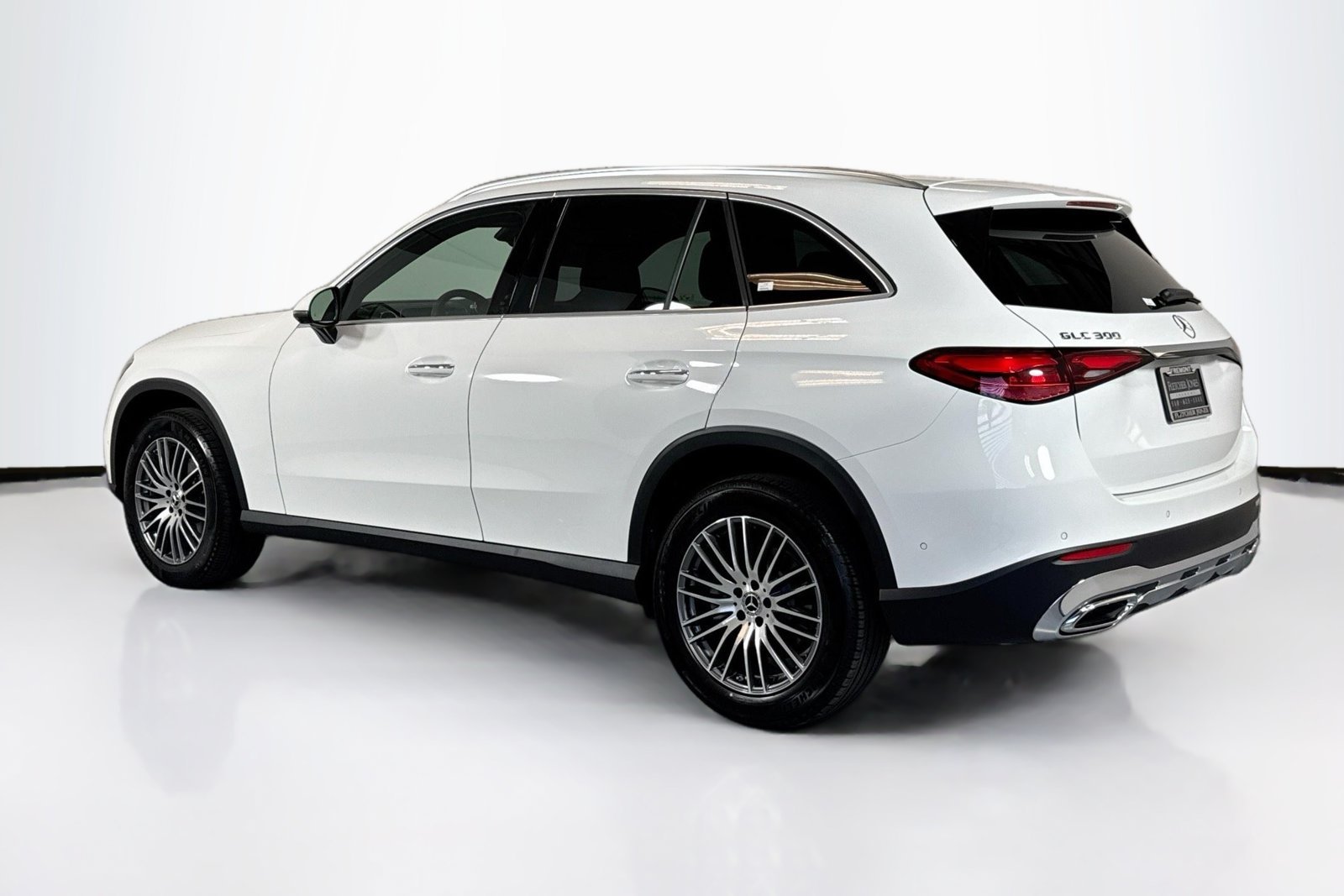 New 2026 Polar White Mercedes-Benz GLC 300 image 7
