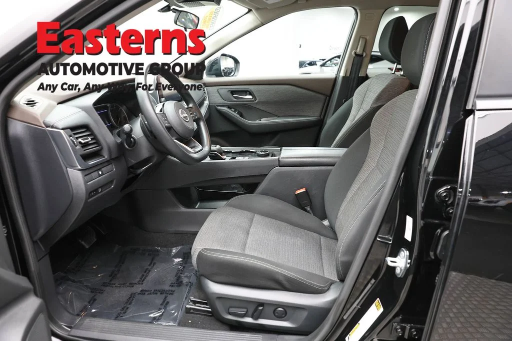 Used 2023 Black Nissan SV image 13