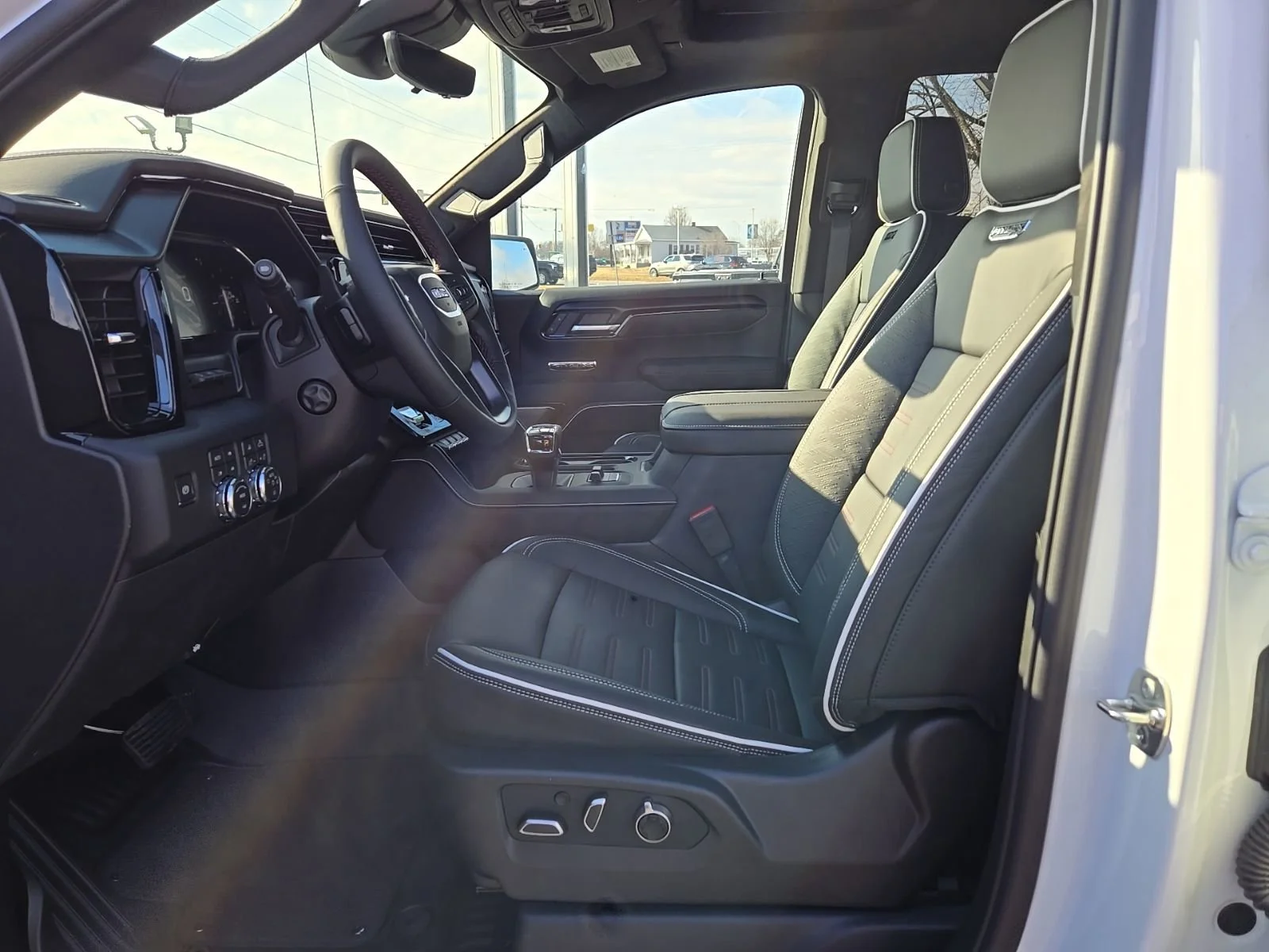 2026 GMC Sierra 1500 AT4X - Photo 31