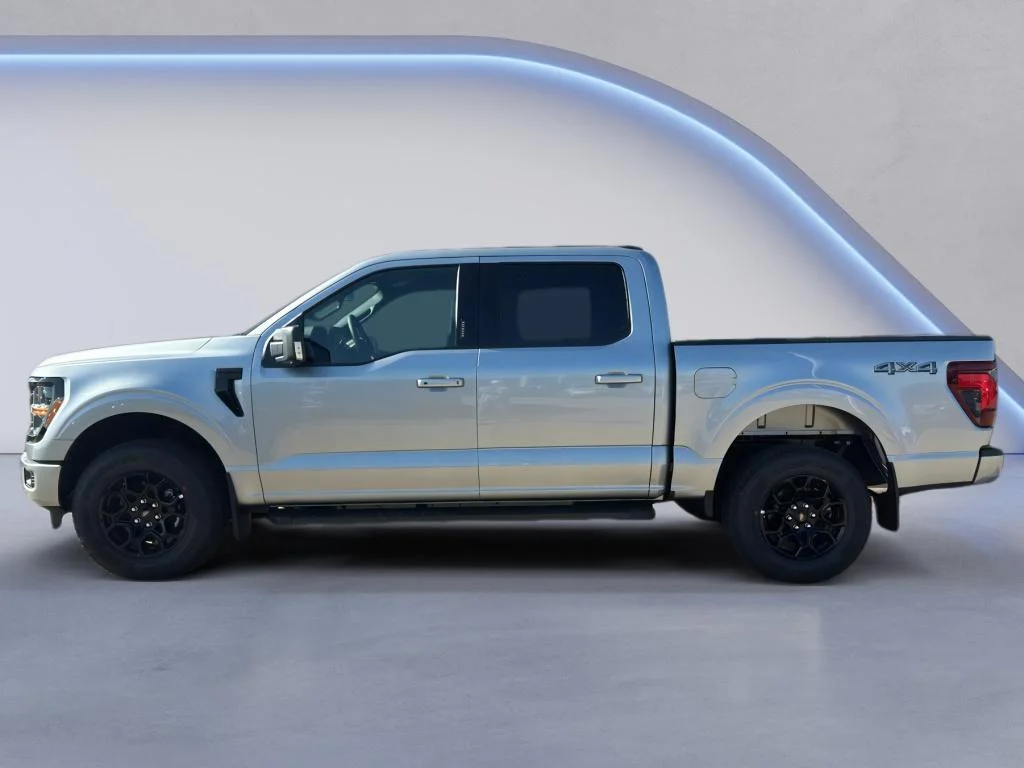New 2026 Iconic Silver Metallic Ford XLT image 8