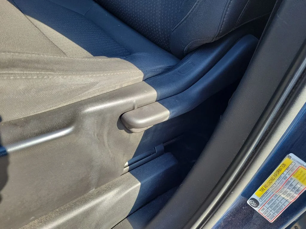 Used 2020 Northsky Blue Metallic Chevrolet WT image 24