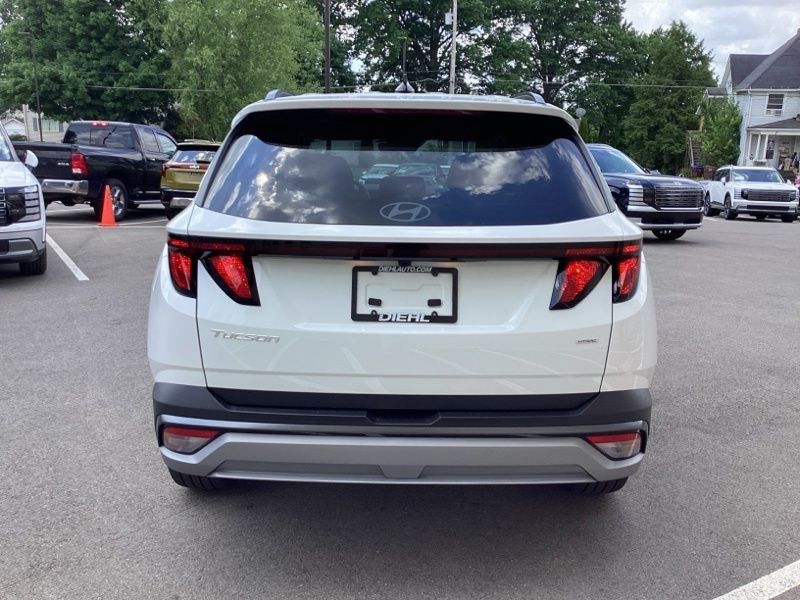 New 2026 White Hyundai SEL Plus image 6