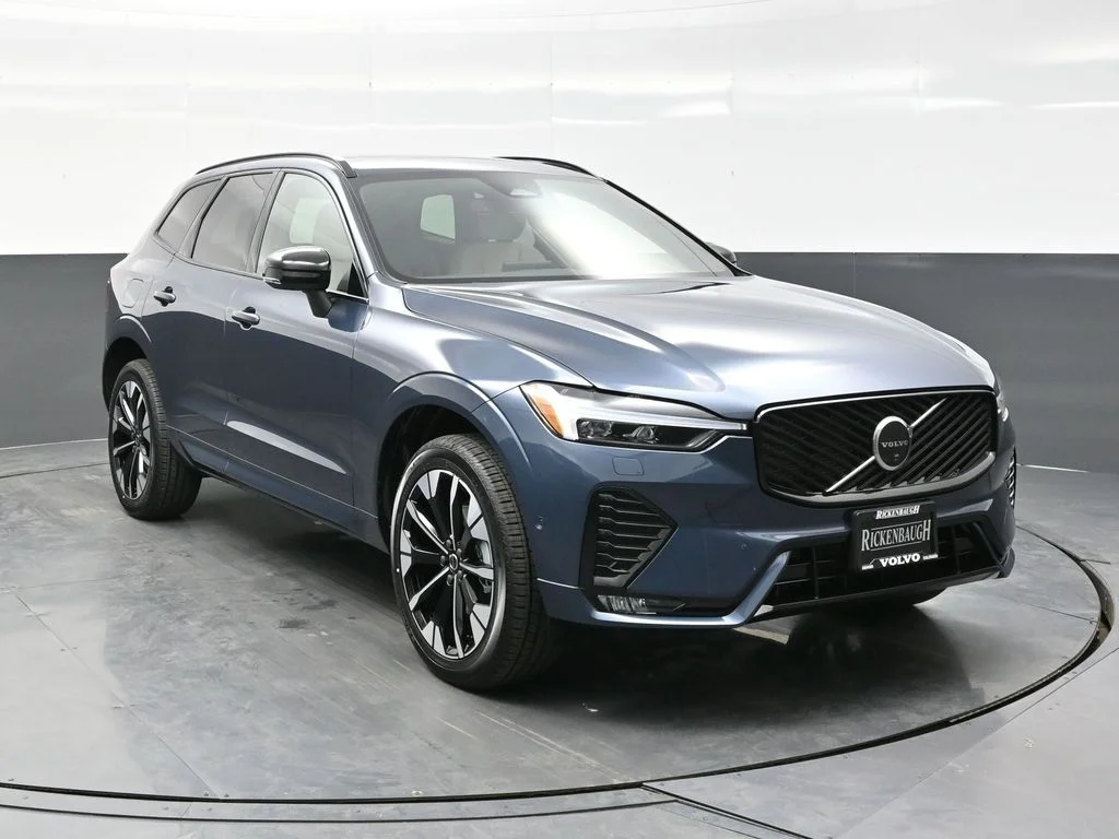 2026 Volvo XC60 B5 Plus Dark AWD's photo