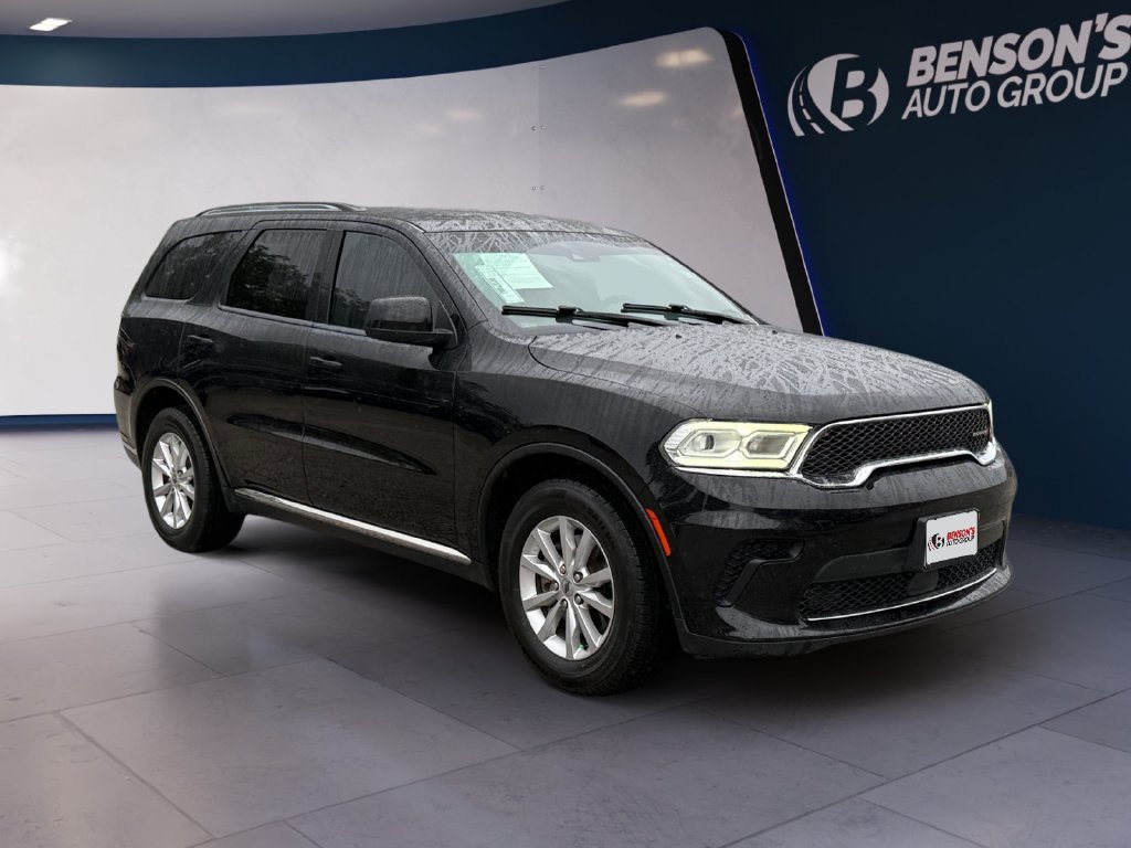 Used 2023 Black Dodge SXT image 7