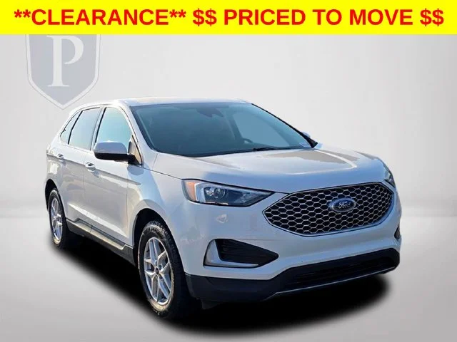 Used 2024 White Ford SEL image 15