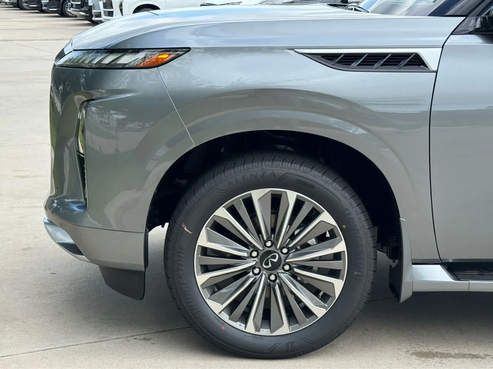 Certified Used 2026 Dynamic Metal INFINITI LUXE image 10