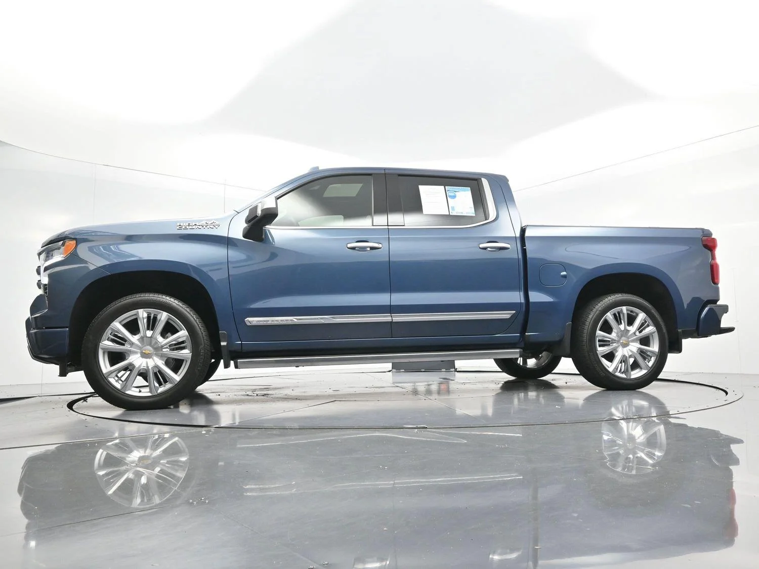 Used 2024 Lakeshore Blue Metallic Chevrolet High Country image 49