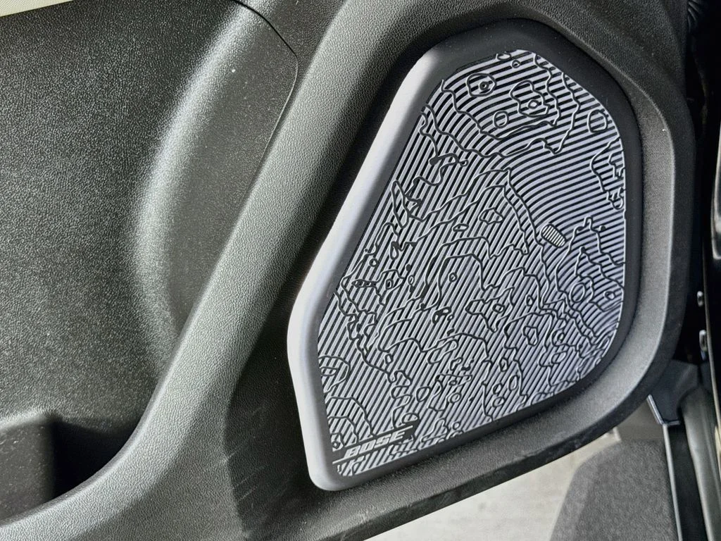 Used 2026 Black GMC 2X image 19