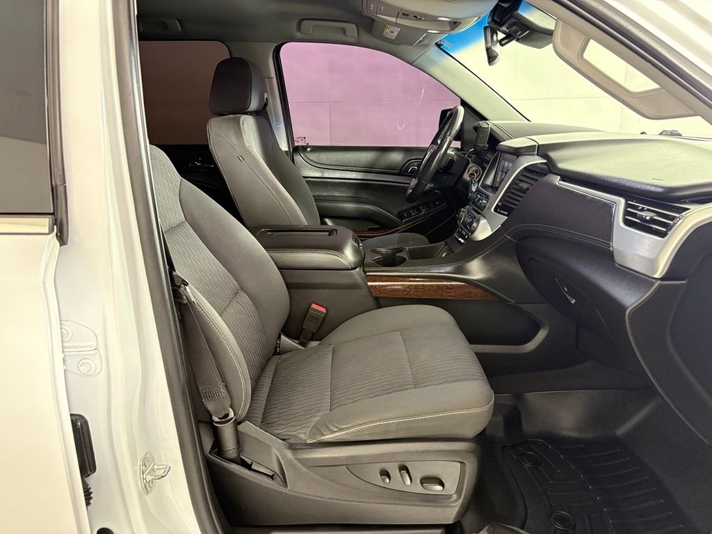 Used 2019 White GMC SLE image 49
