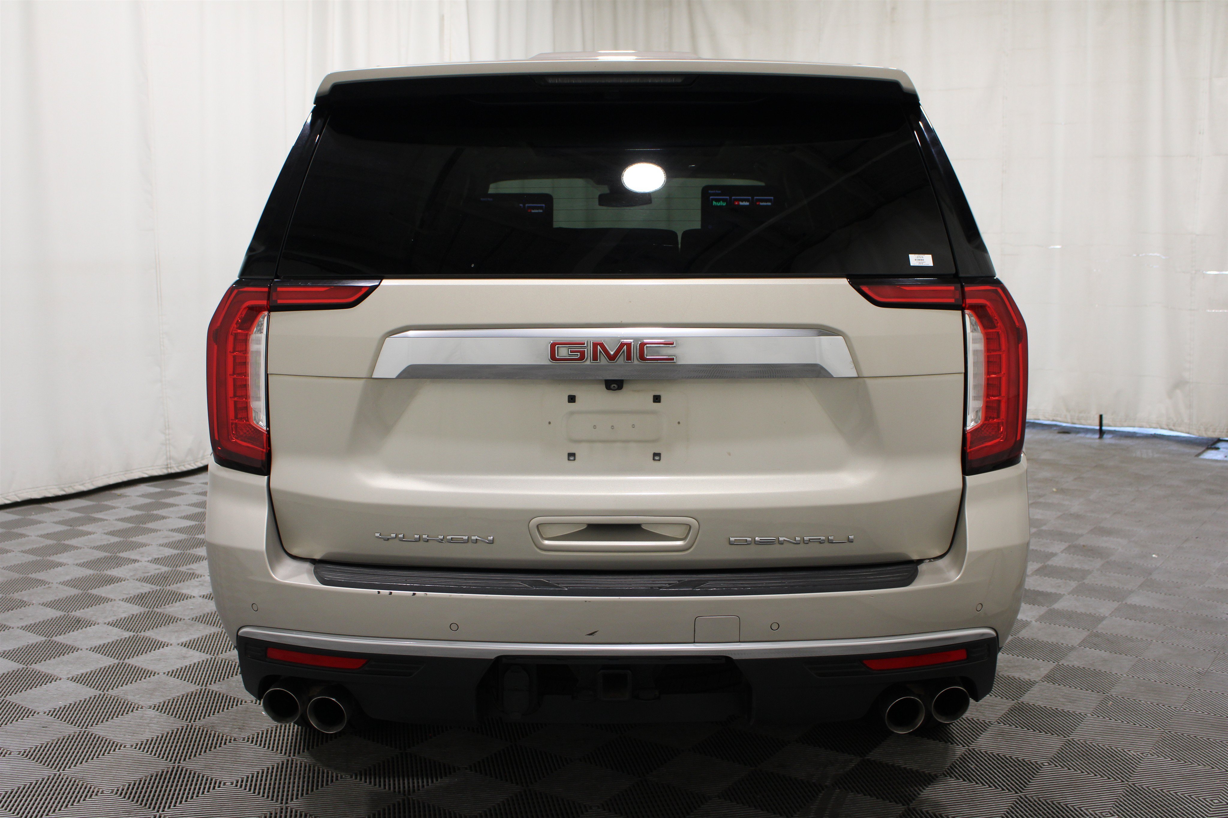 Used 2023 Pearl Beige Metallic GMC Denali image 33