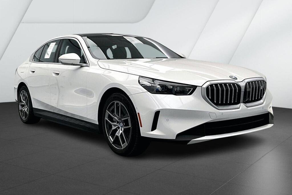 Used 2025 BMW i5 40 with VIN WBY13HG07SCS13429 for sale in Omaha, NE